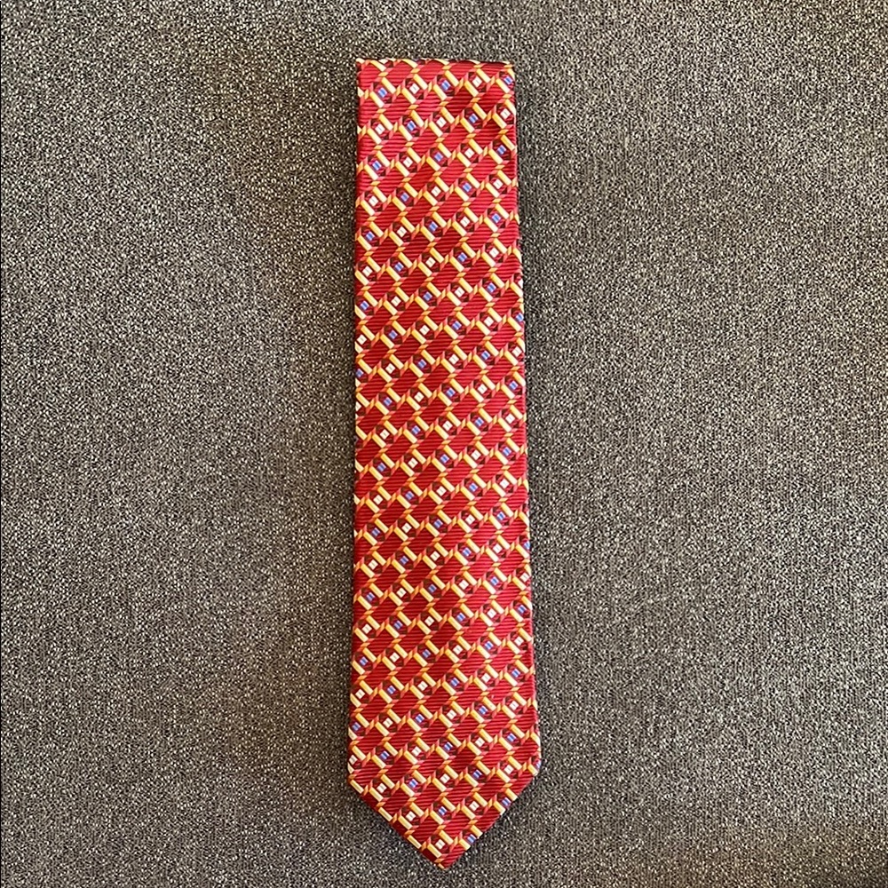 XMI Tie Platinum 100% silk Men’s Necktie. Made in USA imported from Italy